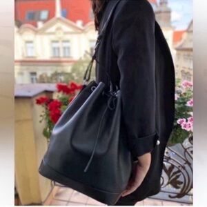 LOUIS VUITTON EPI LARGE NOE BAG